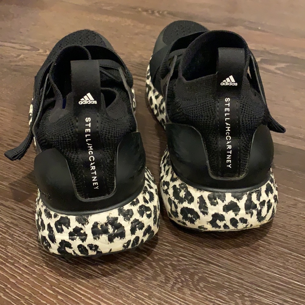 ✔️Sold✔️🏃‍♀️Adidas by Stella McCartney black ultra boost leopard print size 6 - Picture 4 of 11